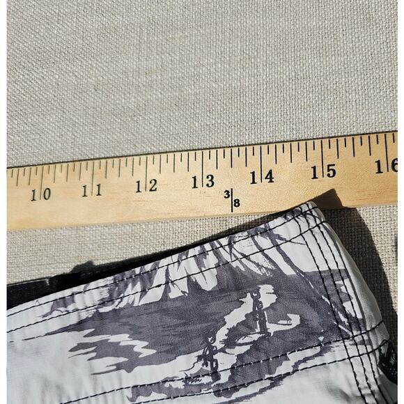 O'neill Surf Swim Shorts White and Black Shorts Size Medium Print - Picture 8 of 10